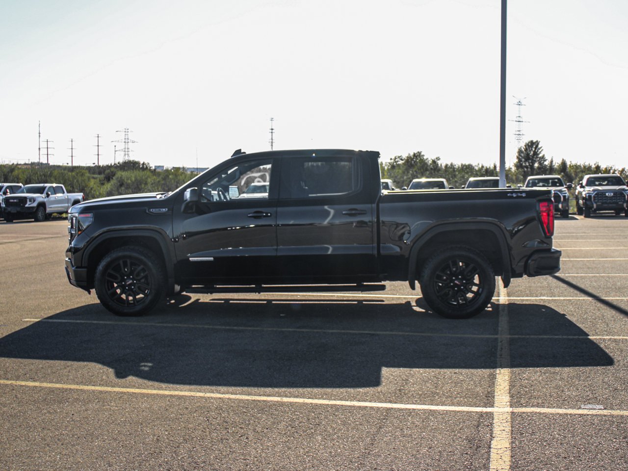 2024 GMC Sierra 1500 4WD Crew Cab 147 Elevation Black Sherwood Park - photo #4