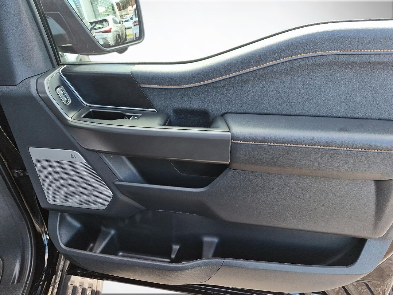 2025 Ford F-150 Black Saint-Jérôme - photo #10