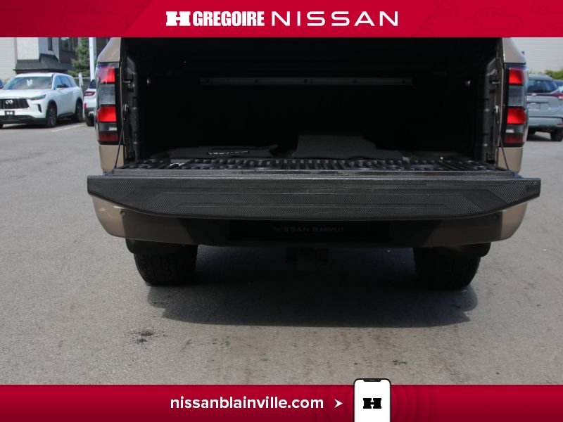 Nissan Frontier 2022 Brun Blainville - photo #21