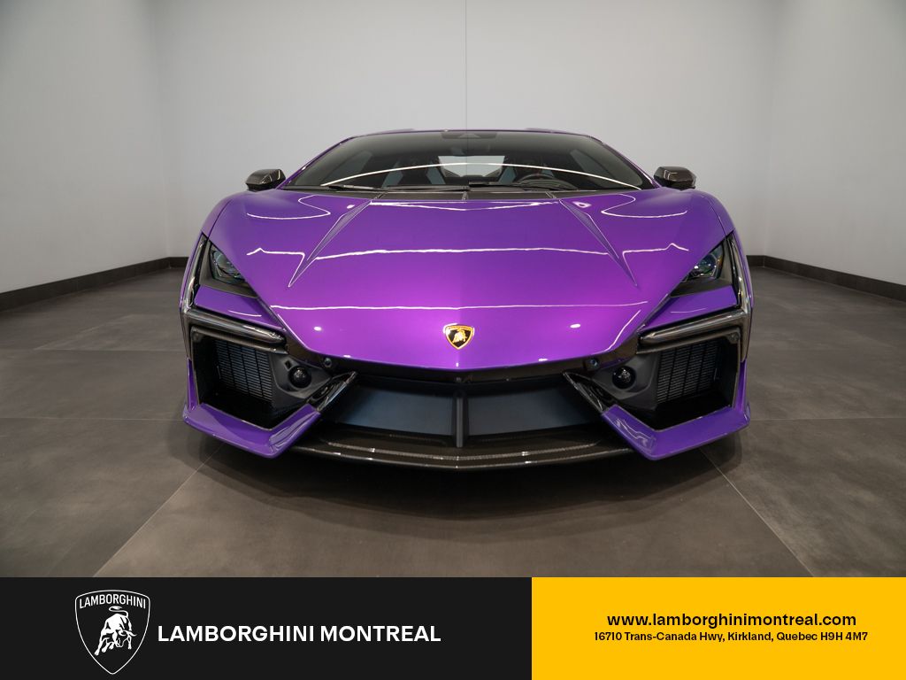 2024 Lamborghini Revuelto