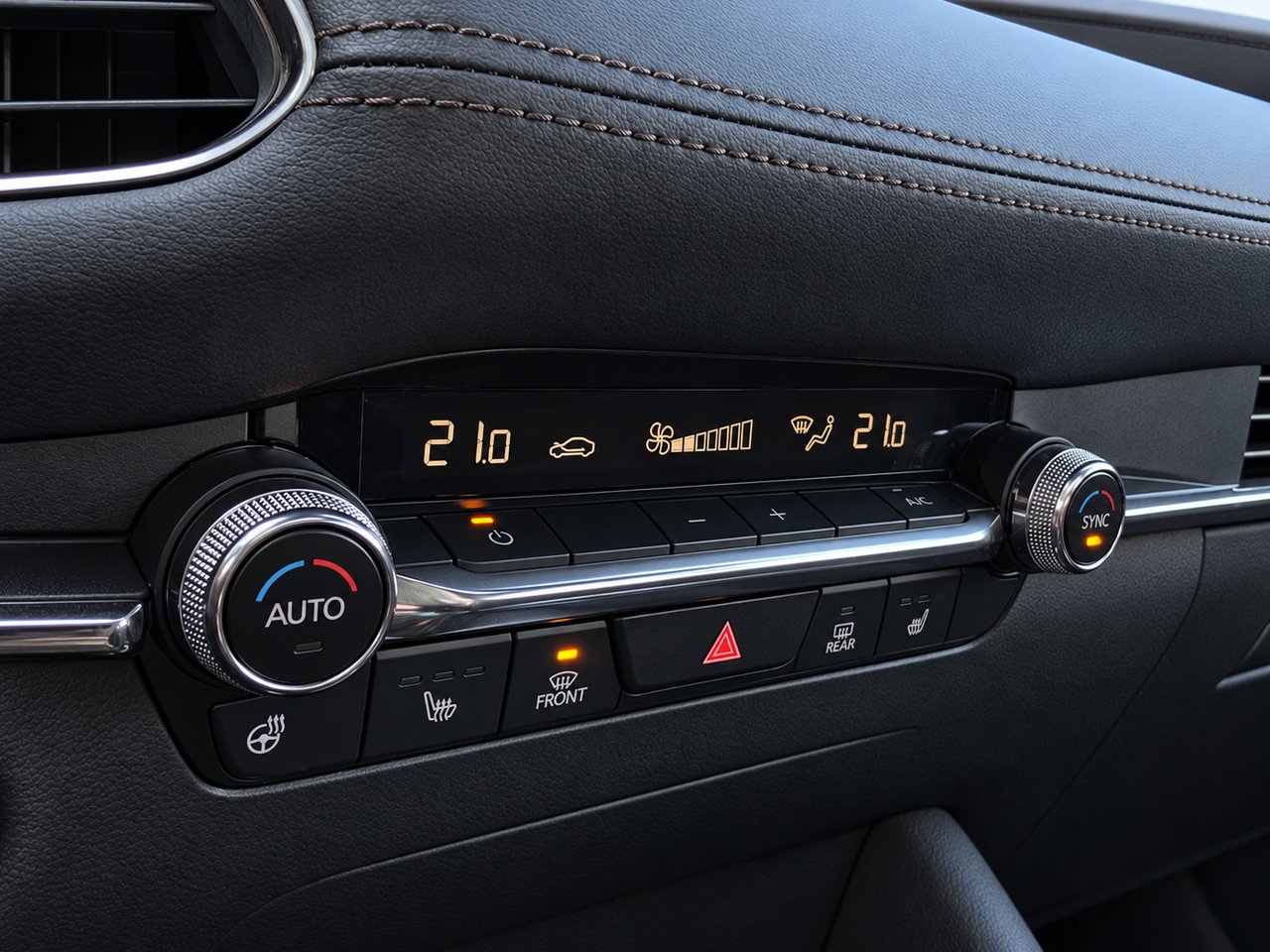 2023 Mazda Mazda3 Sport GT turbo i-ACTIV White Val-David - photo #25