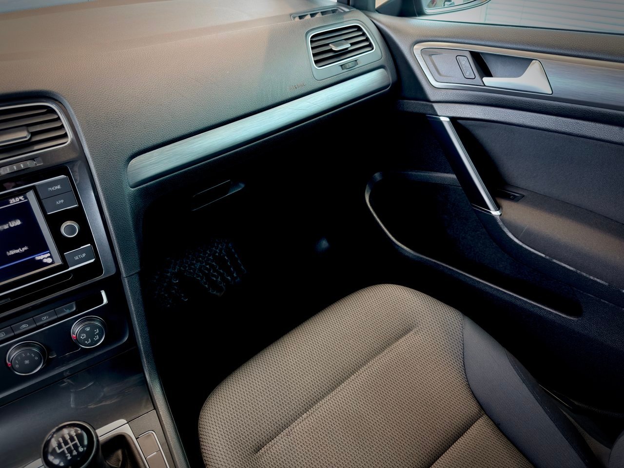 2019 Volkswagen Golf Black Notre-Dame-des-Prairies - photo #14