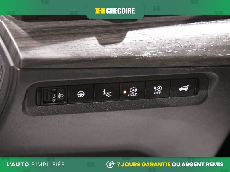 2024 Nissan Ariya White Laval - photo #16