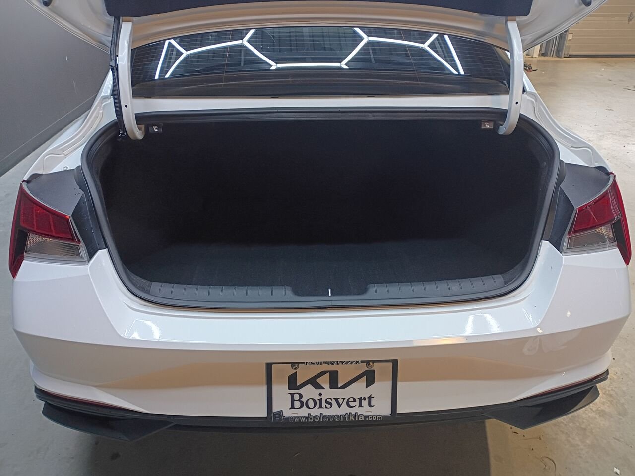 2021 Hyundai Elantra White Blainville - photo #10