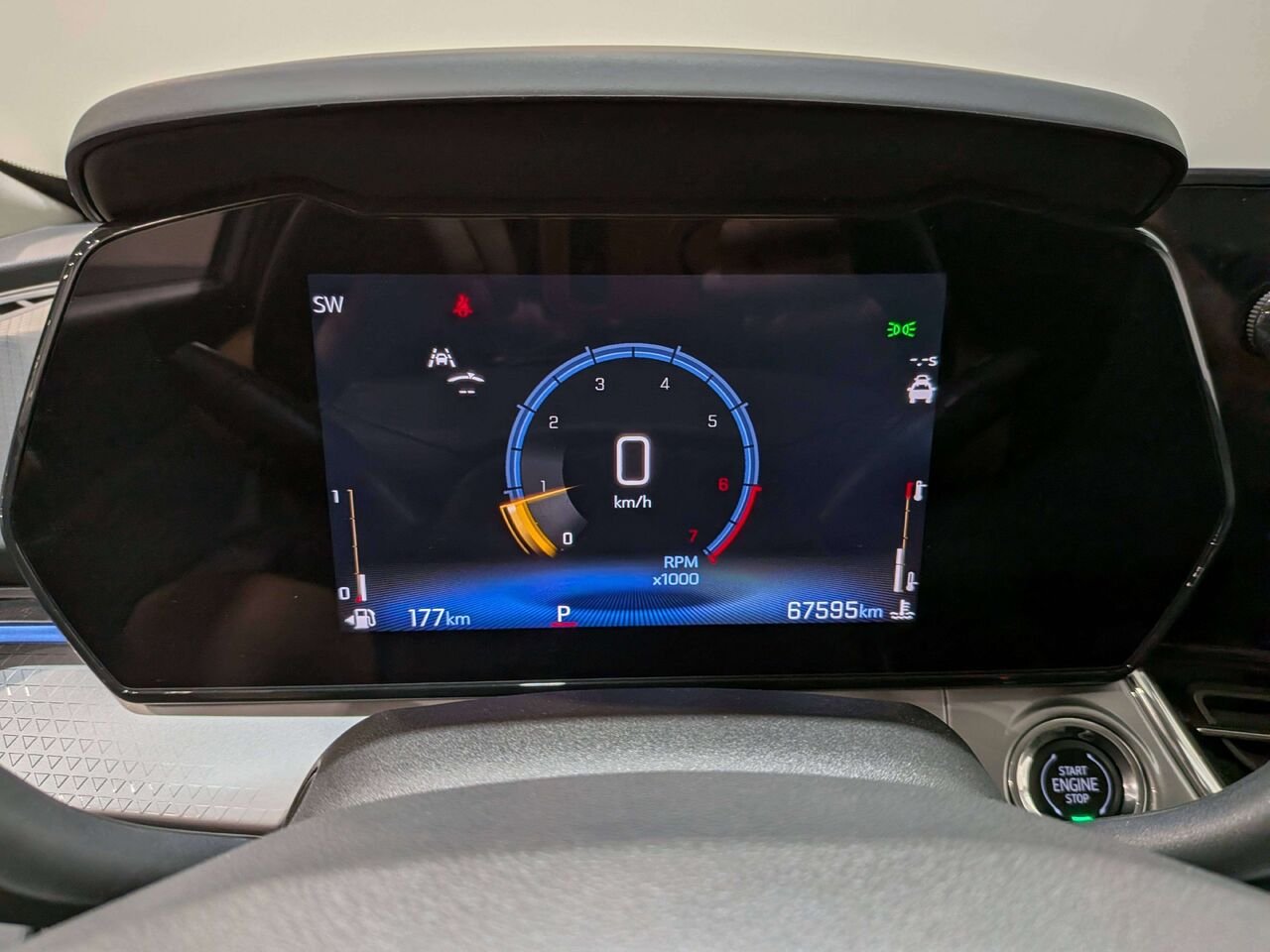 2025 Chevrolet Trax FWD 4dr LT Grey Val-David - photo #16