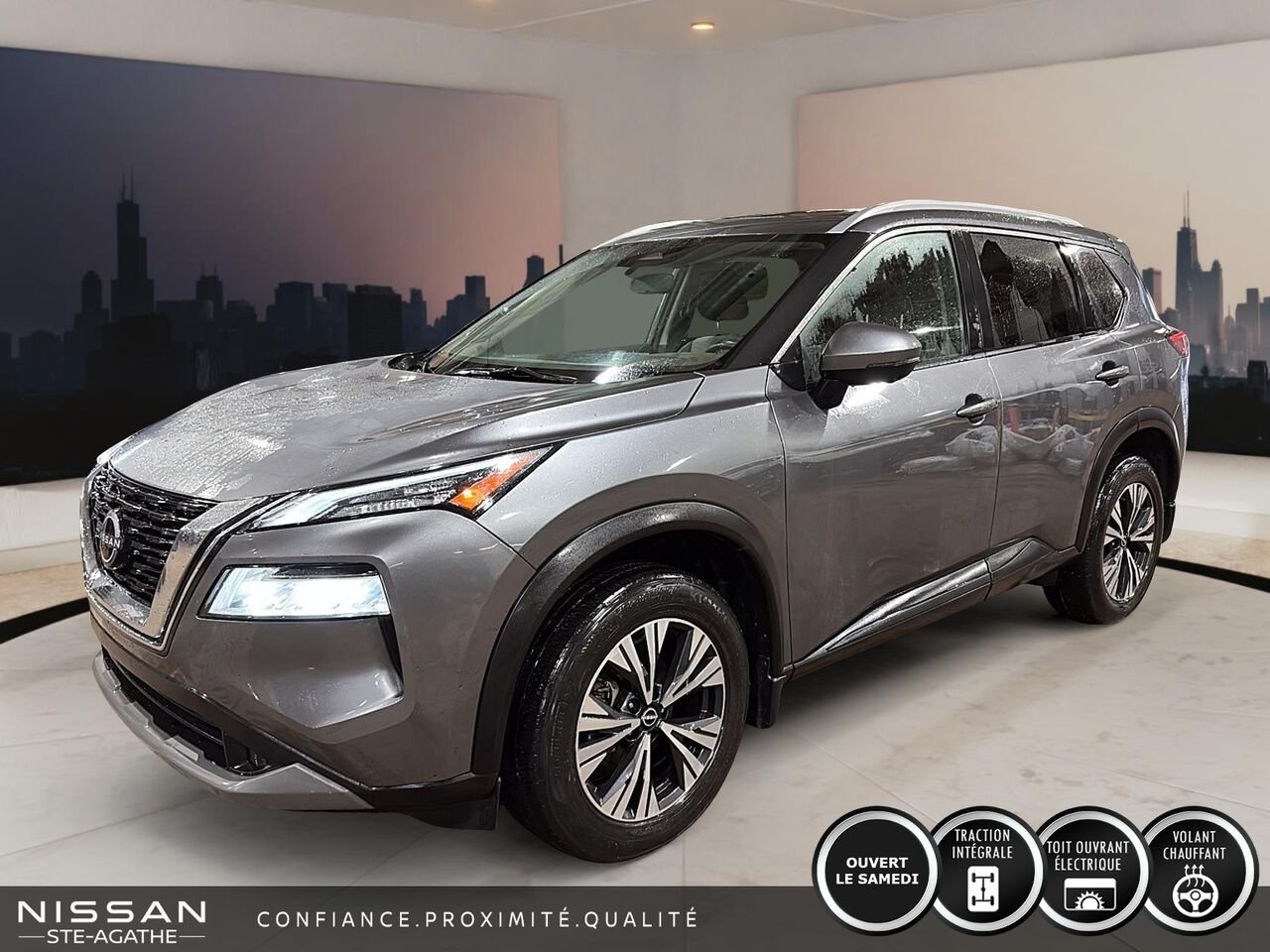 Nissan Rogue SV TI avec ensemble toit ouvrant 2023 Gris Saint-Jérôme - photo #0