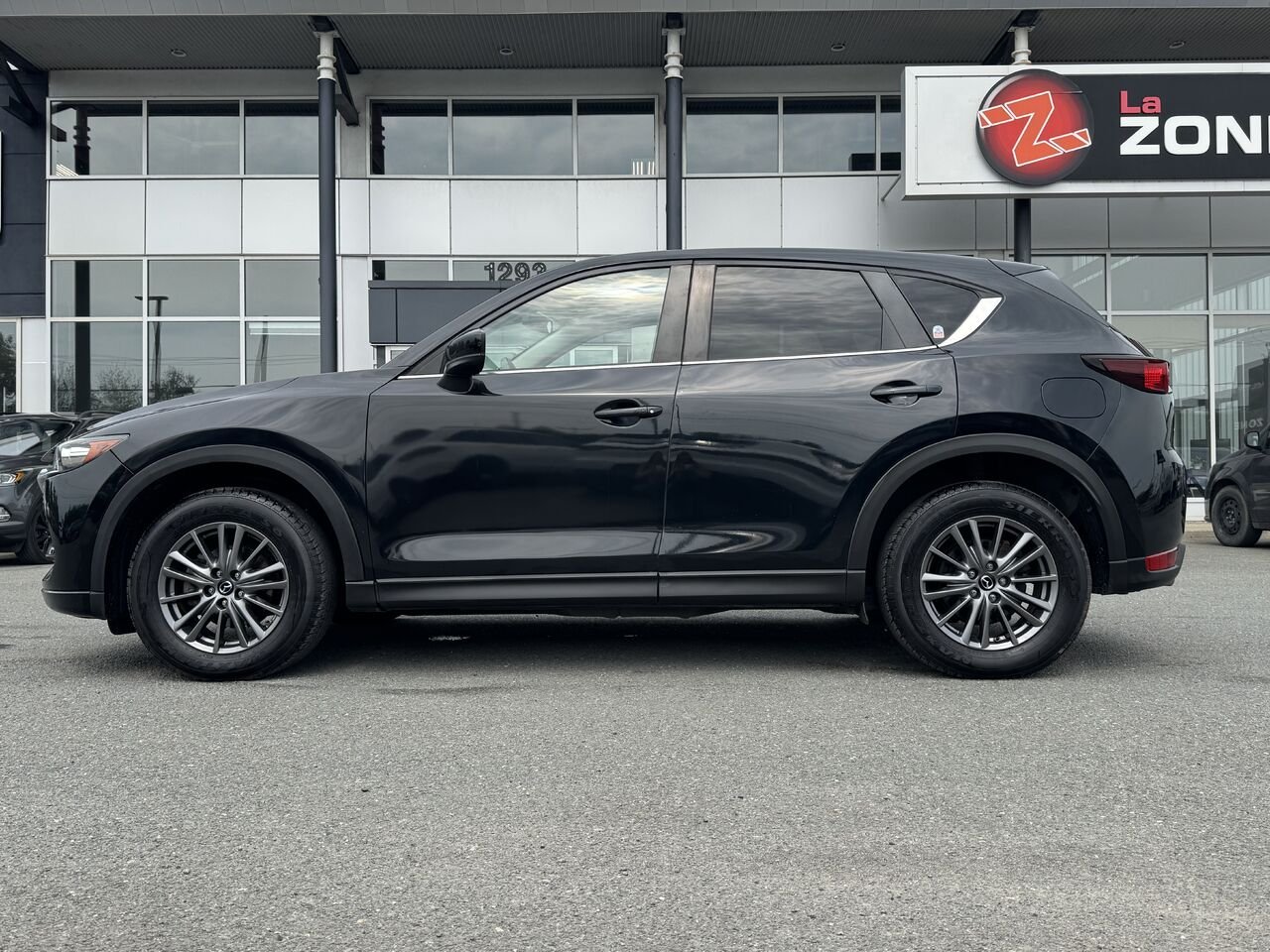 2020 Mazda CX-5 GS AWD Black Granby - photo #2