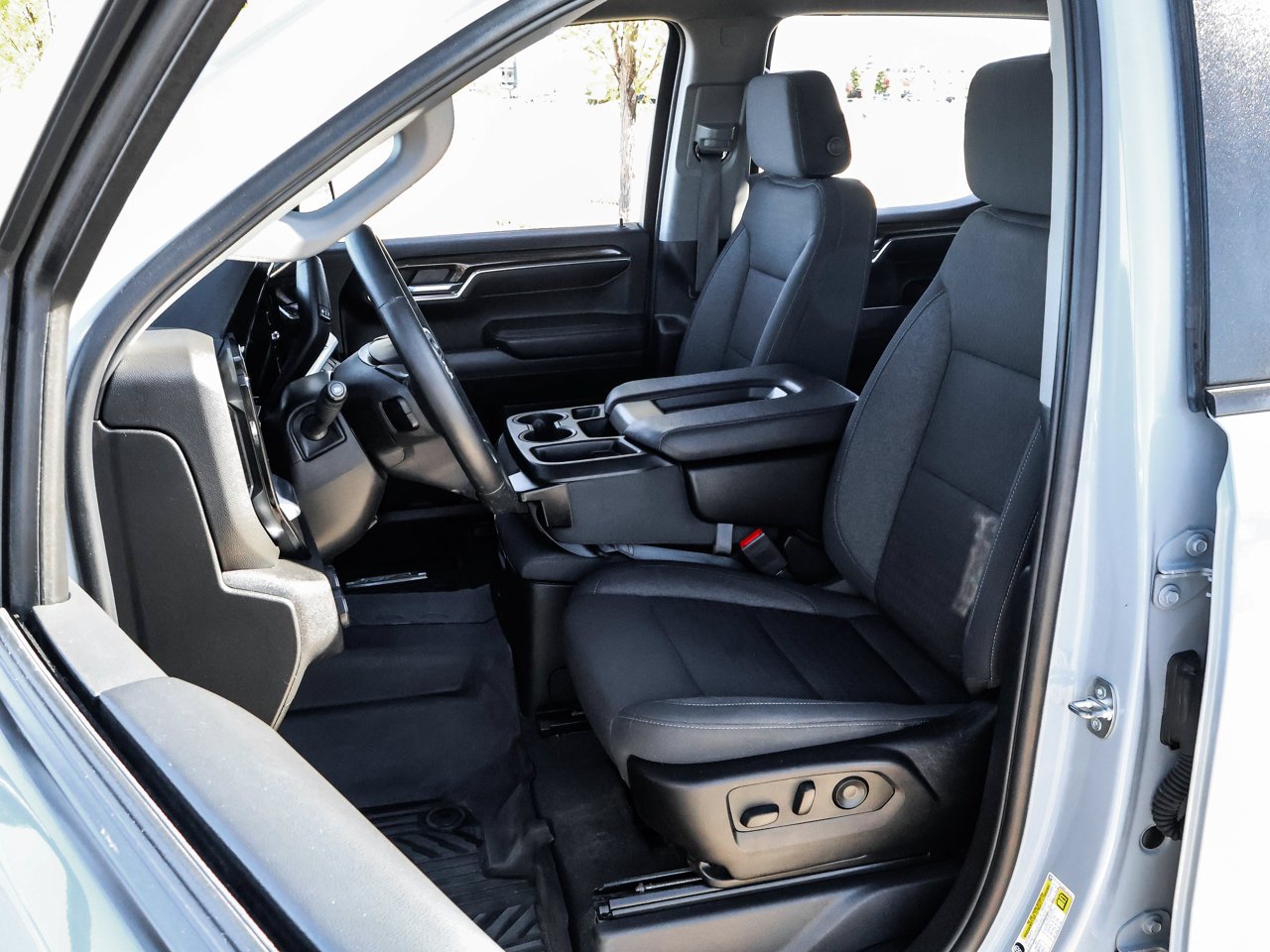 2024 Chevrolet Silverado 1500 4WD Crew Cab 147 RST Grey Sherwood Park - photo #13