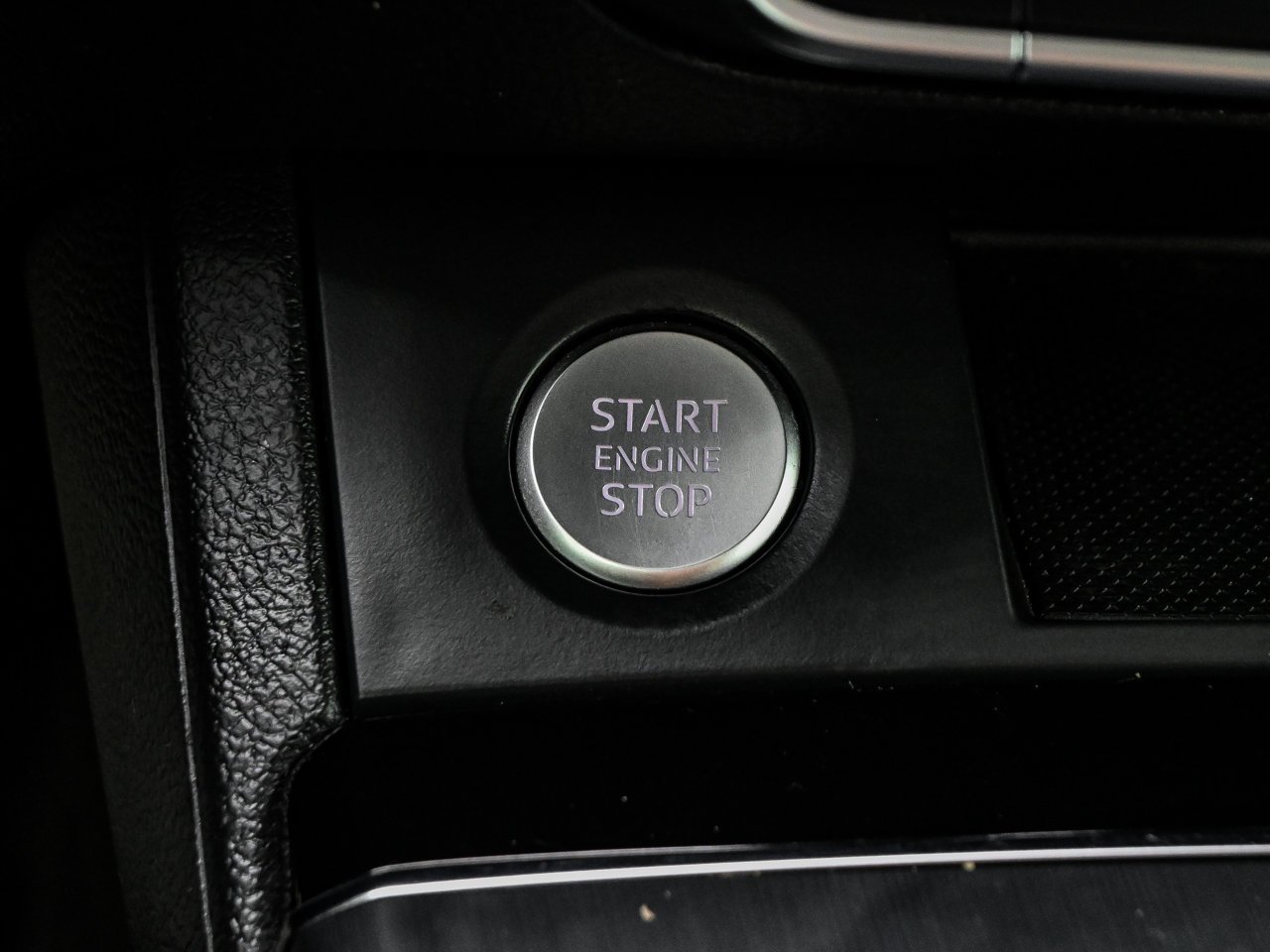 2019 Audi Q5 Progressiv 45 TFSI quattro Black Sherwood Park - photo #25