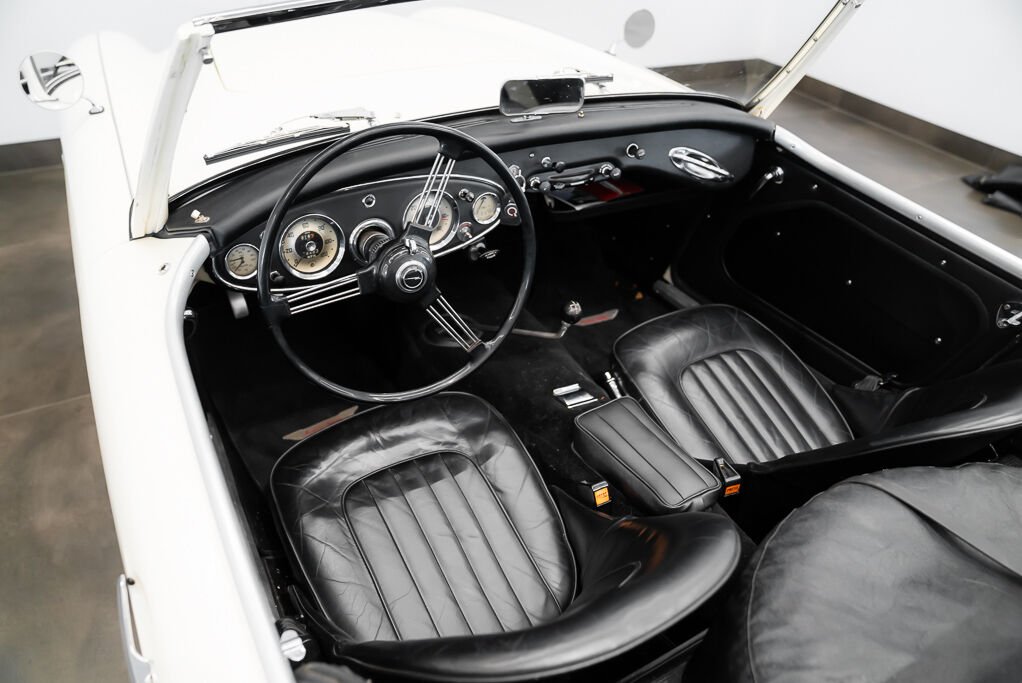 Austin Healey BN7 Mrk 1 1961 Blanc Montréal - photo #15