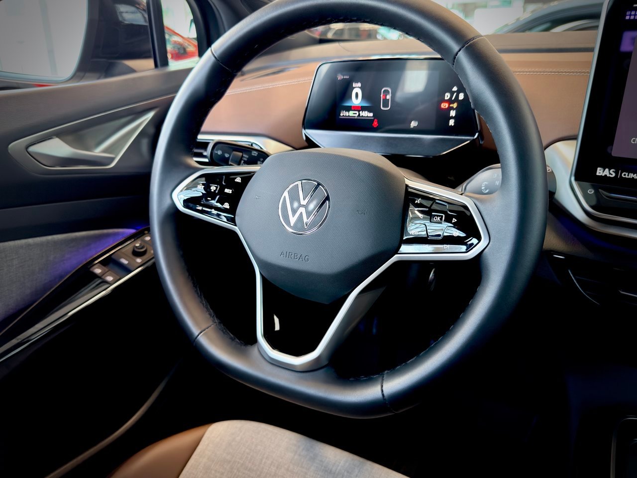 2024 Volkswagen ID.4 Black Notre-Dame-des-Prairies - photo #17