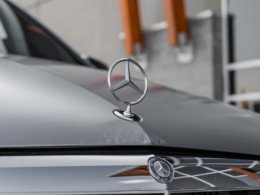 2011 Mercedes-Benz E-Class 2011 Silver