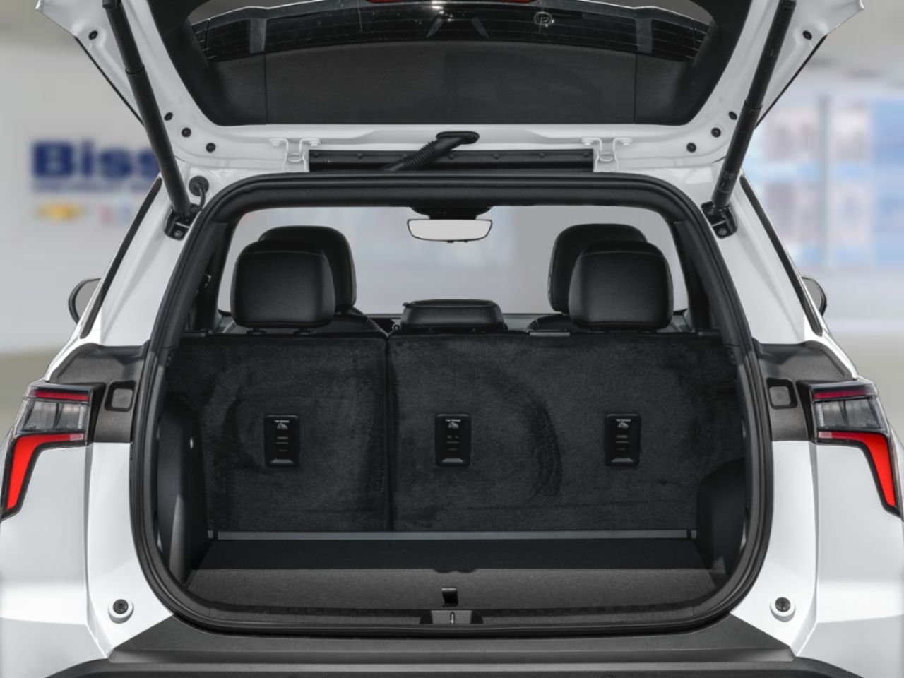2027 Chevrolet Equinox LT 4 portes à transmission intégrale avec 2LT Summit White Thetford Mines - photo #5