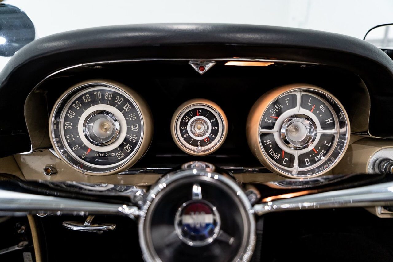 Chrysler 300C 1 of 474 convertibles produced **PRICE IN USD** 1957 Noir Montréal - photo #10