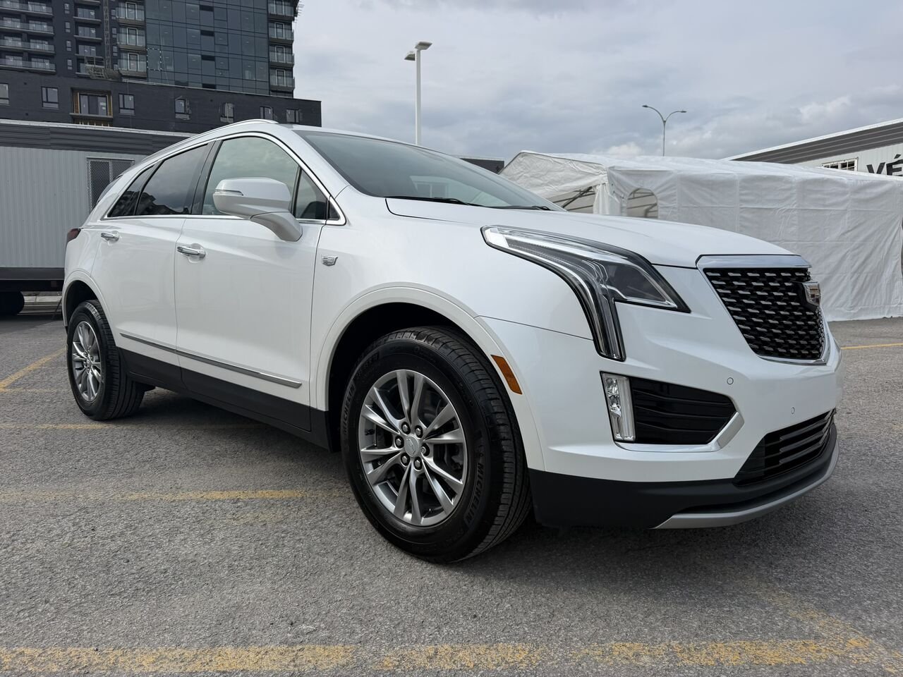 2024 Cadillac XT5 PREMIUM LUXURY AWD FINANCEMENT À PARTIR 3.99% White Laval - photo #3