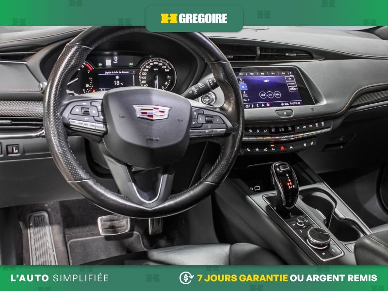 2020 Cadillac XT4 White Blainville - photo #21