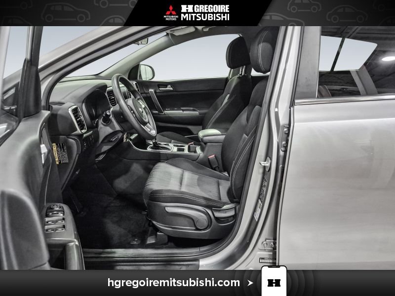 2020 Kia Sportage Grey Laval - photo #13