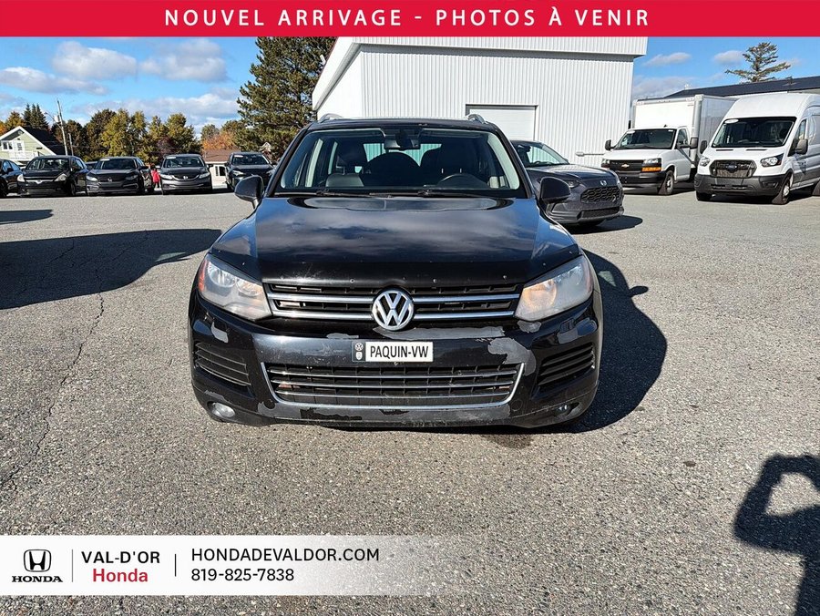2014 Volkswagen Touareg 4dr 3.6L Lux Black