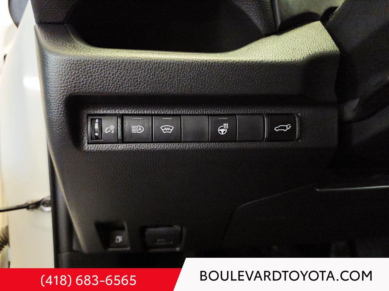 2023 Toyota RAV4 Prime 99905A-72 | PRIME, SE, AWD White Québec - photo #12