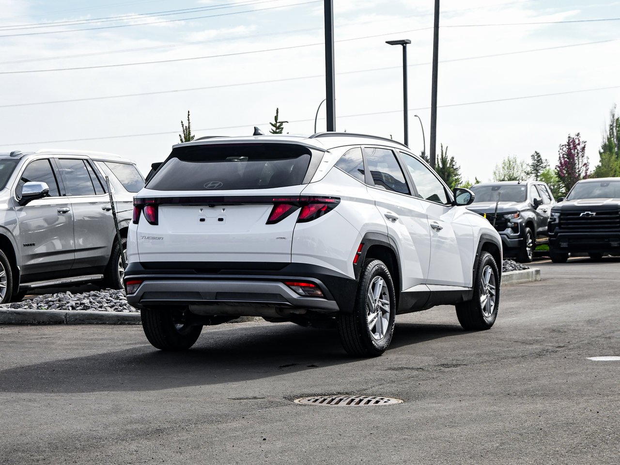 2025 Hyundai Tucson Preferred AWD White Sherwood Park - photo #12