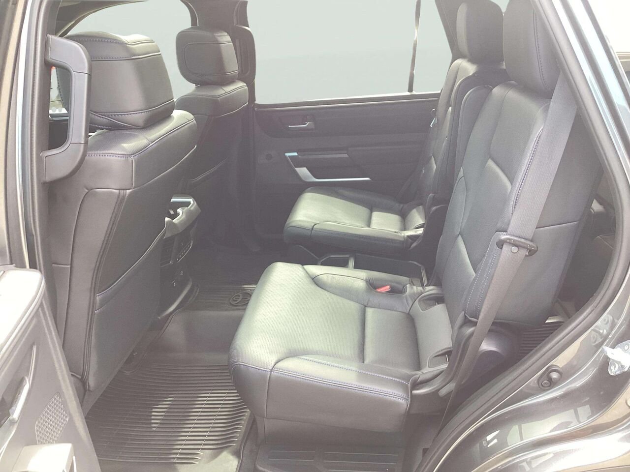 2025 Toyota Sequoia Grey Gatineau - photo #19