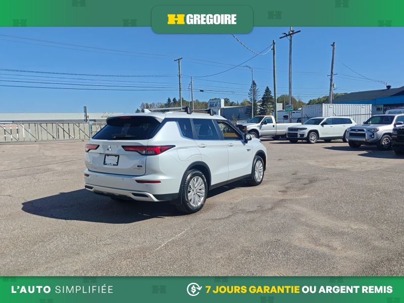 2024 Mitsubishi Outlander White Saint-Eustache - photo #8