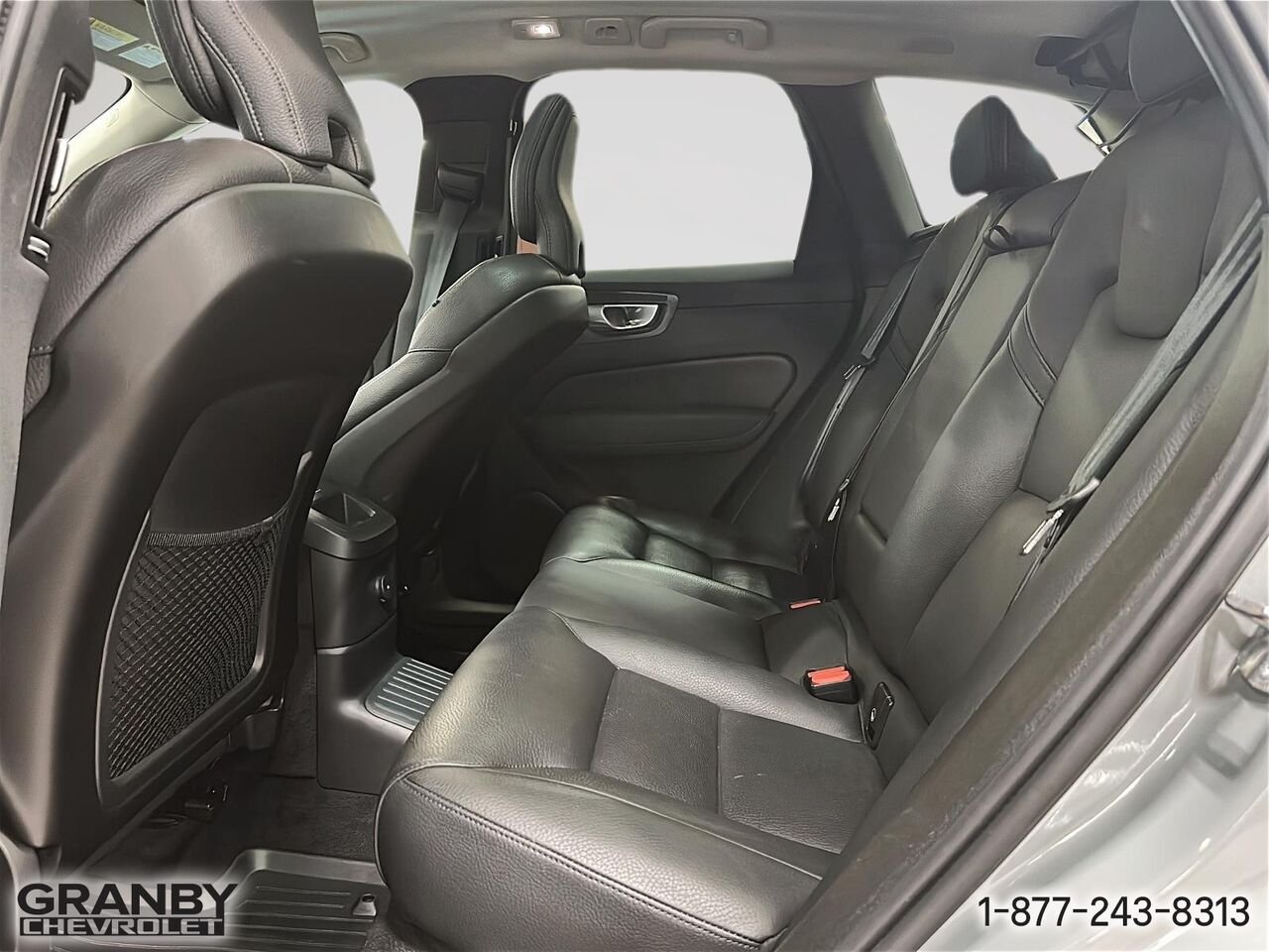 2024 Volvo XC60 Recharge Plus Dark Theme | G3874 Beige Granby - photo #11