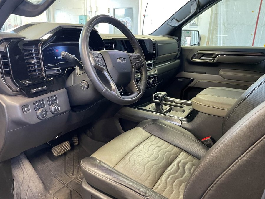 Chevrolet Silverado 1500 ZR2 CREW 4X4 V8 *TOIT* NAV SIÈGES VENTIL BOSE HUD 2023 Gris