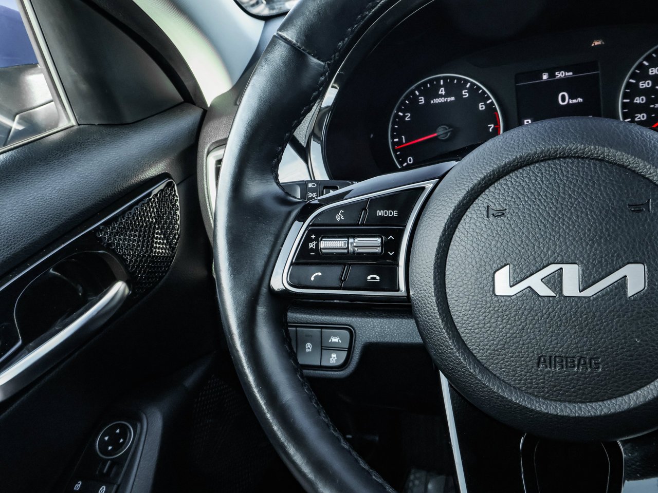 2023 Kia Seltos EX AWD Blue Sherwood Park - photo #20