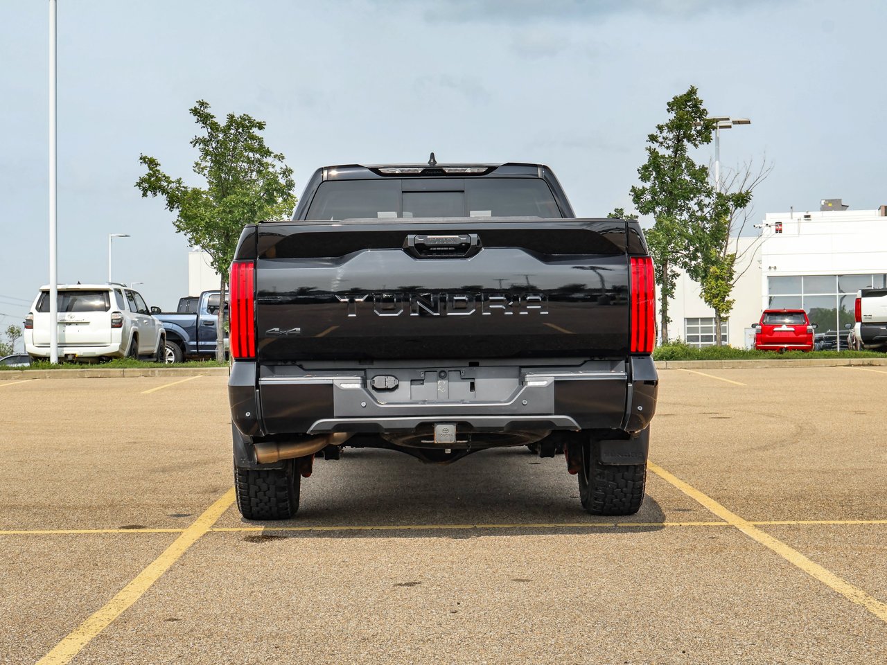 2024 Toyota Tundra 4x4 Double Cab SR Black Sherwood Park - photo #6