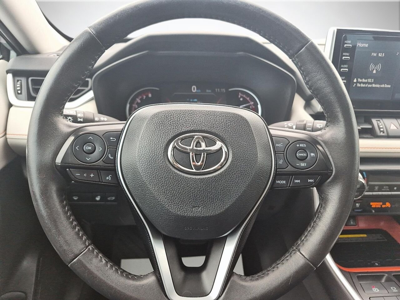 2020 Toyota RAV4 Grey Saint-Jérôme - photo #10