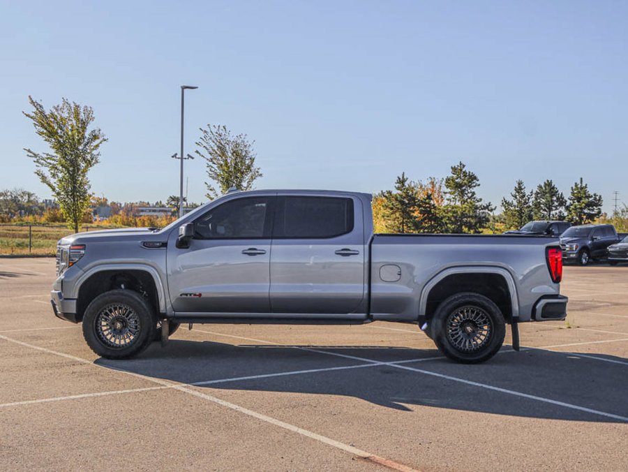 2025 GMC Sierra 1500 AT4 Premium 6.2L 6'6 Box | Aftermarket ReadyLift Lift Grey