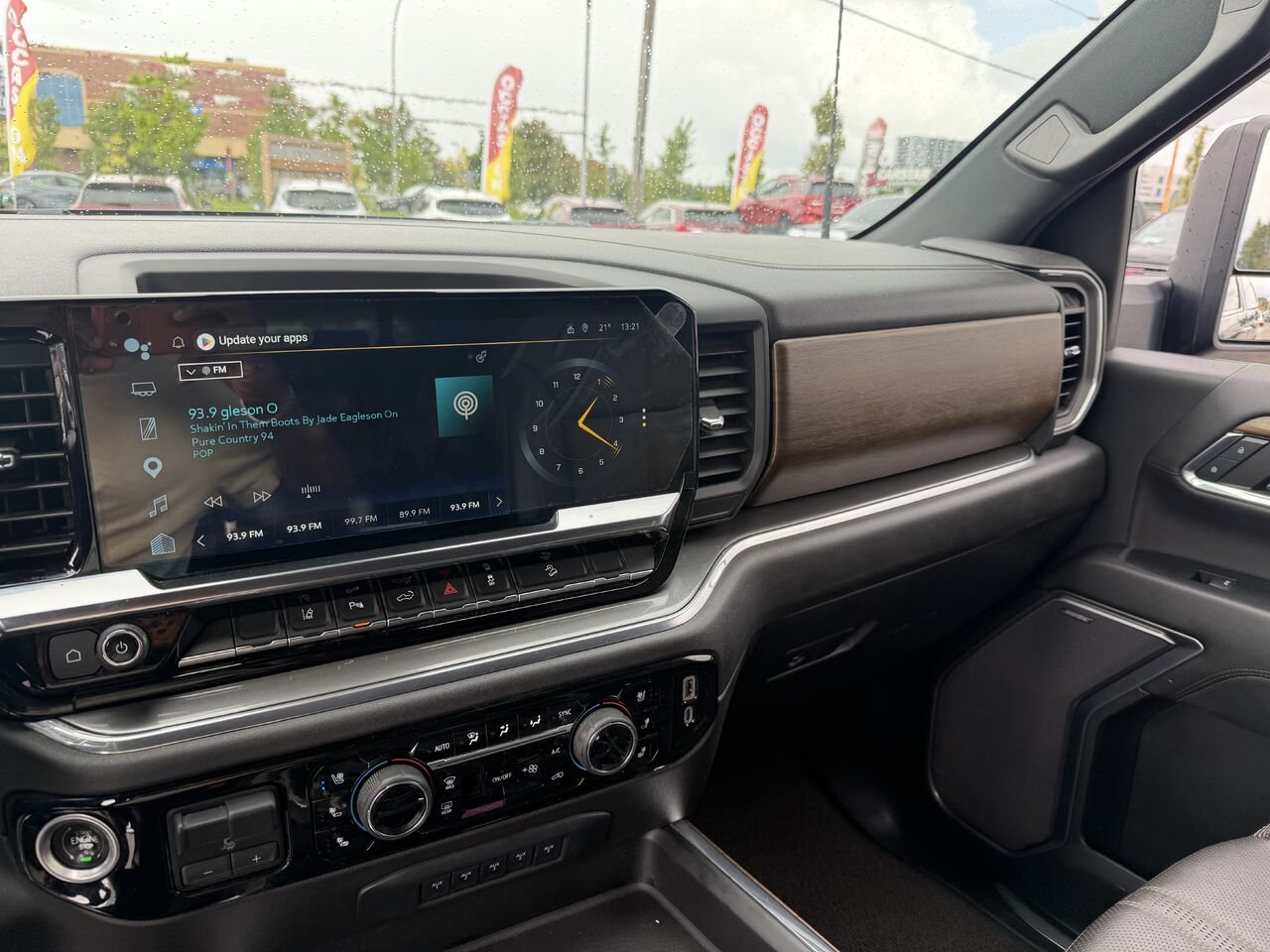 2024 CHEVROLET SILVERADO K3500 HIGH CTRY High Country cabine multiplace 4RM 172 po Black Gatineau - photo #5