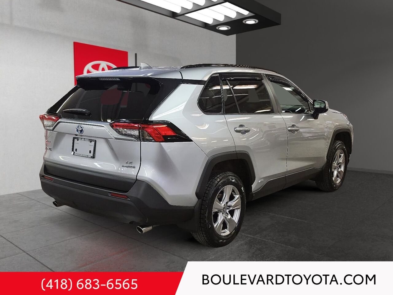 Toyota RAV4 Hybride 550002-8 | LE, AWD 2022 Argent Québec - photo #3