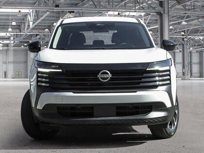 2026 Nissan Kicks Aspen White TriCoat/Super Black Blainville - photo #1