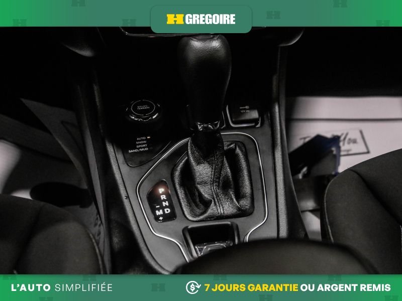 Jeep Cherokee 728284 | SPORT AWD AUTO A/C MAGS CAM RECUL BLUETOOTH 2022 Noir Laval - photo #24