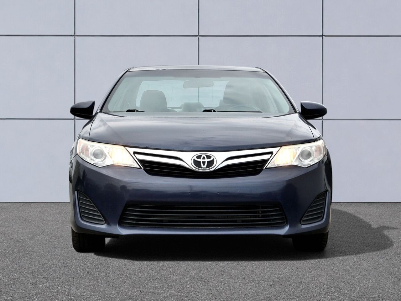 Toyota Camry Berline, boîte automatique, LE 2014 Bleu Saint-Hyacinthe - photo #4