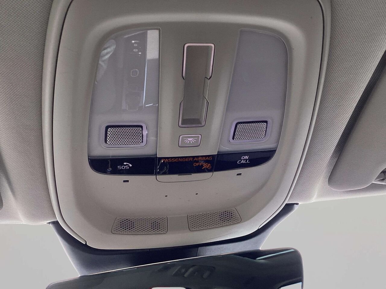 2022 Volvo XC60 B6 Inscription TI White Gatineau - photo #16