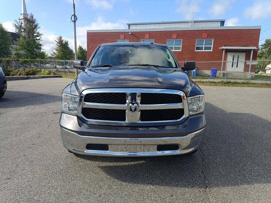 RAM 1500 Classic 2023 2023 Gris