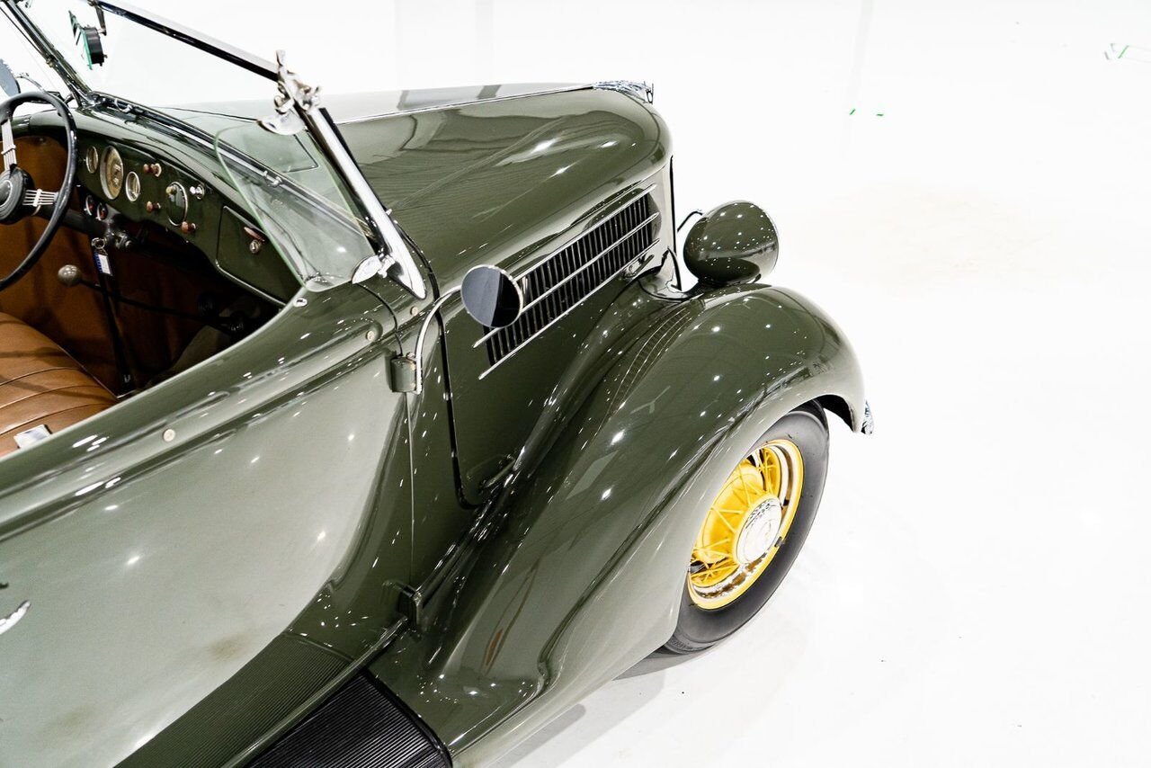 Ford Model 48 Phaeton PRIX EN USD | Beautifully presented in original condition 1936 Vert Montréal - photo #45