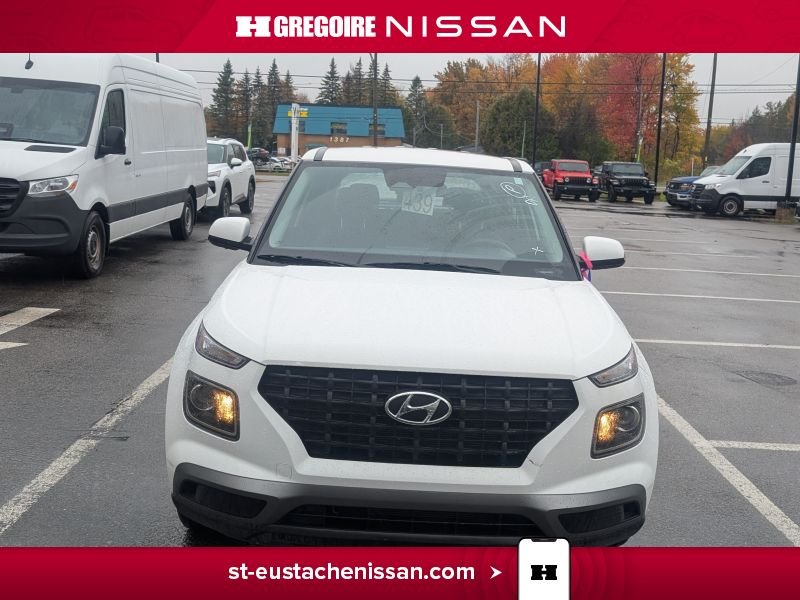 2023 Hyundai Venue Essential White