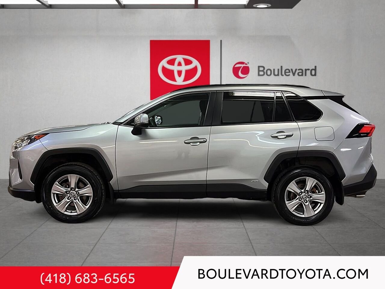 Toyota RAV4 99635A-107 | LE, HYBRIDE 2023 Ciel argent métallisé Québec - photo #5