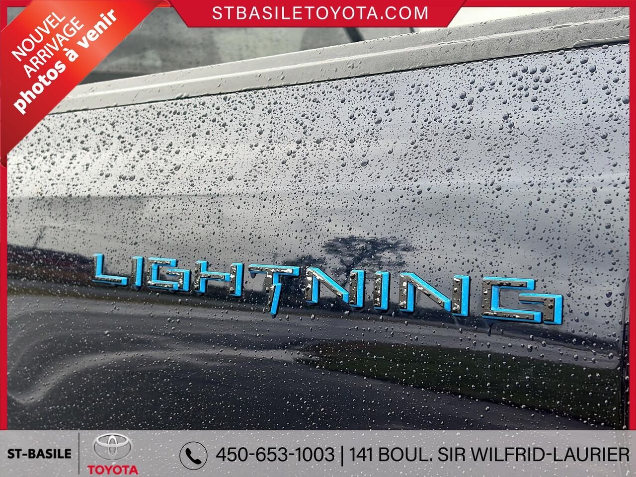 Ford F-150 LIGHTNING 2024 Bleu Saint-Basile-le-Grand - photo #4