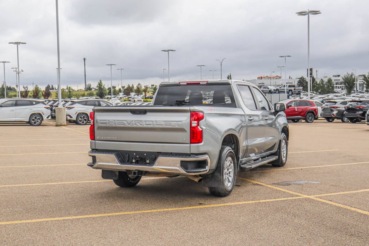 2023 Chevrolet Silverado 1500 4WD Crew Cab 147 LT Grey Sherwood Park - photo #9