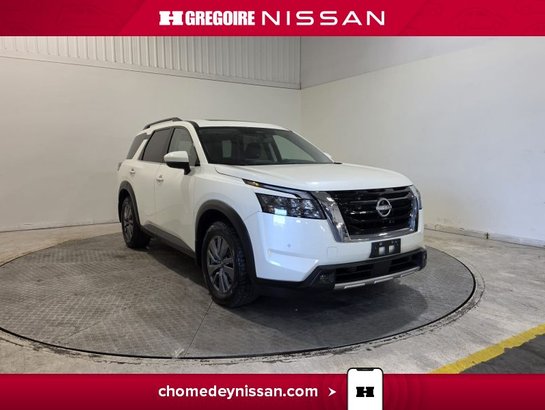 Nissan Pathfinder SV AWD MagToit Pano Caméra 360 à partir 2.99% 2024 Blanc