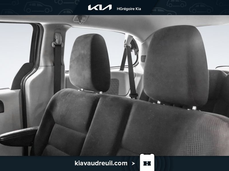 Dodge GR Caravan 2015 Gris Laval - photo #11