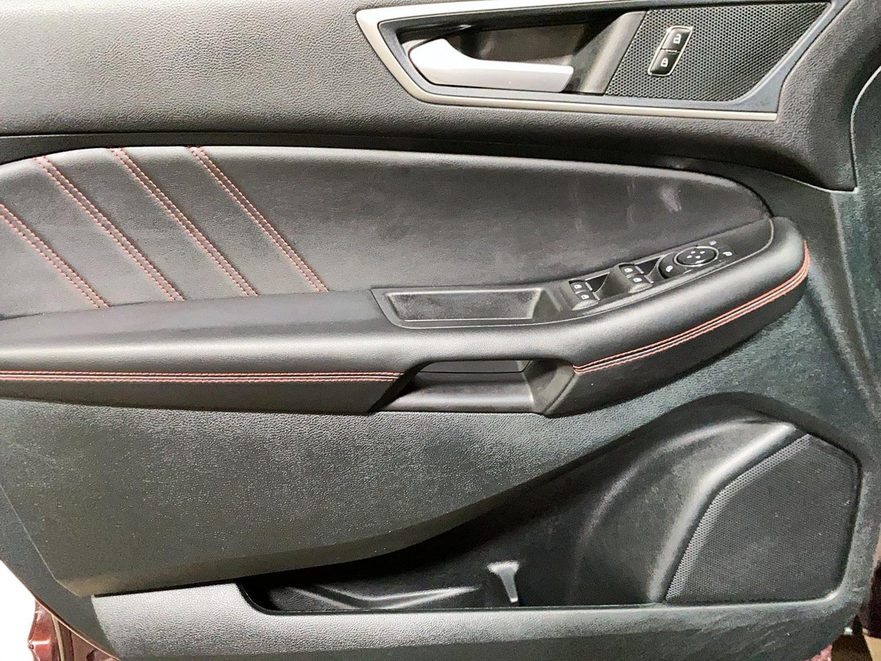 2024 Ford Edge st-line Red Baie-Comeau - photo #10
