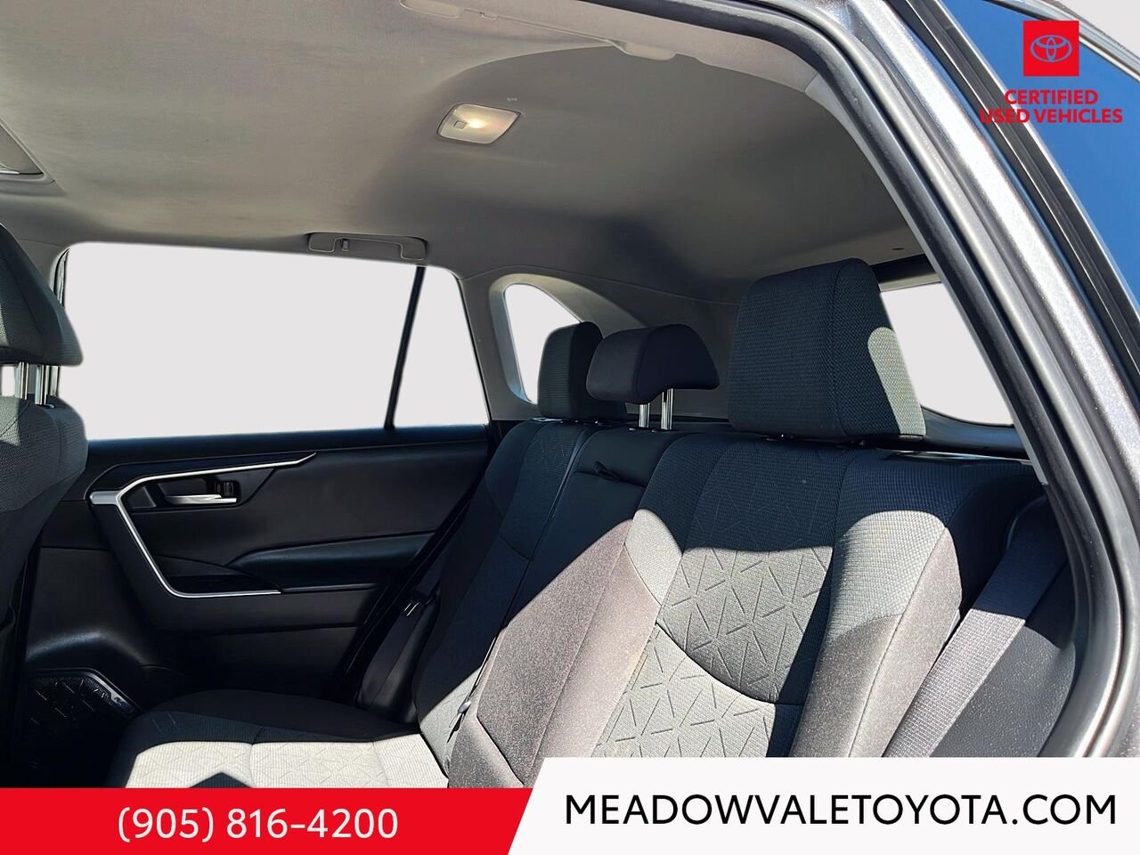 2024 Toyota RAV4 One Owner, Clean Car Fax, Power Sunroof, Power Trunk, Power Seat Grey Mississauga - photo #18