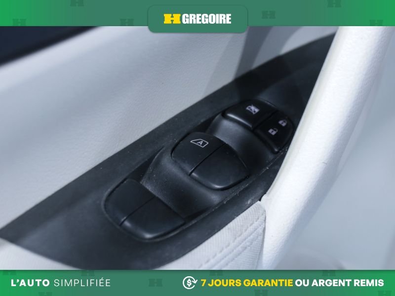 2019 Nissan Qashqai Blue Saint-Eustache - photo #13