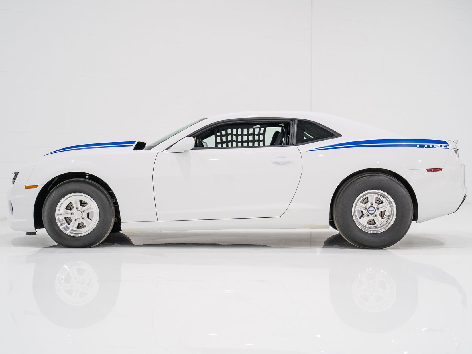 Chevrolet COPO Camaro 327 #15 of 69 1 of 20 Voiture D'accélération d'usine / Exemple Neuf Jamais Couru **PRIX EN USD** 2012 Blanc Montréal - photo #20